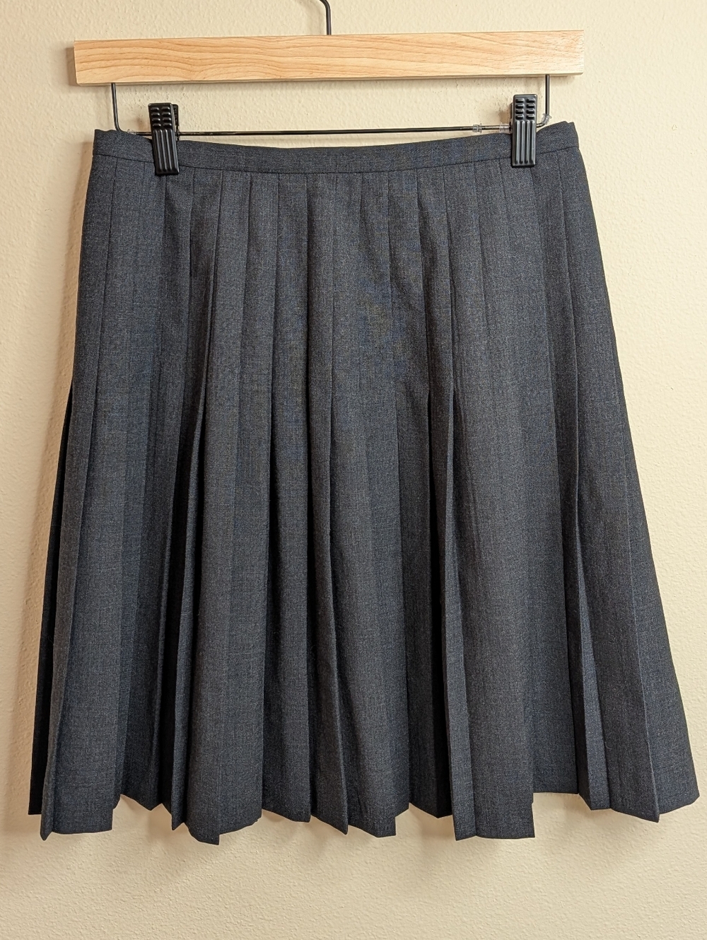 Vintage Wool Pleated Mini Skirt | Size 8P | Charcoal Gray | Valerie Stevens